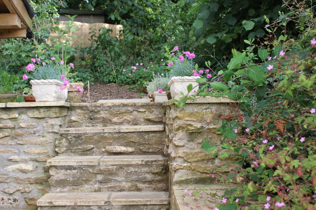 Pathways, Beachwood Cottage Bath Camera foto